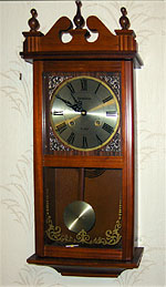 Rolens Watch Ind. Co. Ltd. 31-day Striking Wall Clock, circa late 20th c.