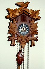 Unidentified miniature cuckoo clock